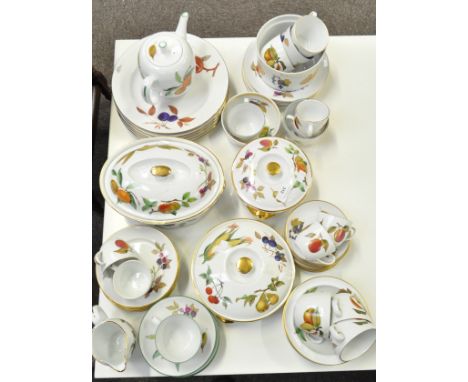 A group of Royal Worcester Evesham