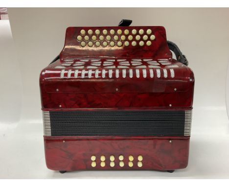 A Cased accordion NO RESERVE