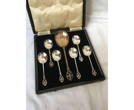  Sale Item:    CASED E P DESSERT SET   Vat Status:   No Vat   Buyers Premium:  This lot is subject to a Buyers Premium of 15%