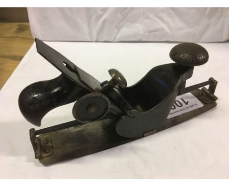  Sale Item:    STANLEY RULE &amp; LEVAL METAL PLANE   Vat Status:   No Vat   Buyers Premium:  This lot is subject to a Buyers