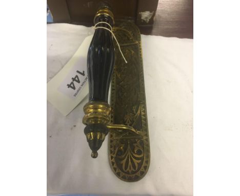  Sale Item:    BRASS DOOR HANDLE   Vat Status:   No Vat   Buyers Premium:  This lot is subject to a Buyers Premium of 15% + V