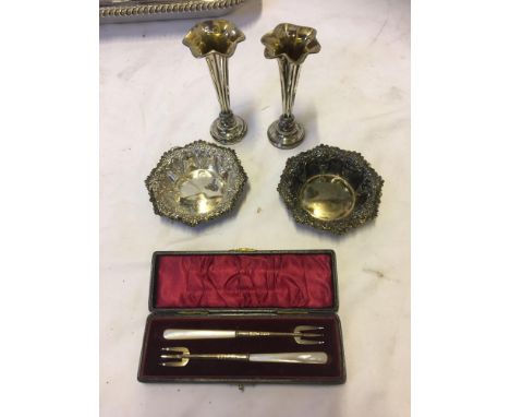  Sale Item:    BOX 5 PCS SILVERWARE   Vat Status:   No Vat   Buyers Premium:  This lot is subject to a Buyers Premium of 15% 