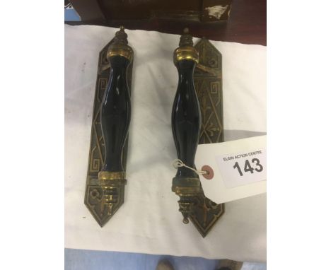  Sale Item:    2 BRASS DOOR HANDLES   Vat Status:   No Vat   Buyers Premium:  This lot is subject to a Buyers Premium of 15% 