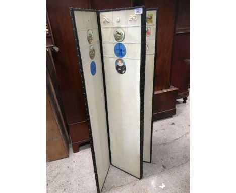  Sale Item:    BEDROOM SCREEN (AF)   Vat Status:   No Vat   Buyers Premium:  This lot is subject to a Buyers Premium of 15% +