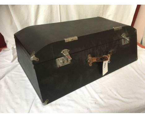  Sale Item:    VINTAGE CAR LUGGAGE TRUNK (AF)   Vat Status:   No Vat   Buyers Premium:  This lot is subject to a Buyers Premi