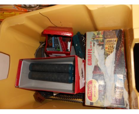 Rovex Tri-ang Hornby R157 &amp; R158 M79079 + M79632 with yellow panels plus Box Tri-ang qty 0 track plus Giraffe van R348 or