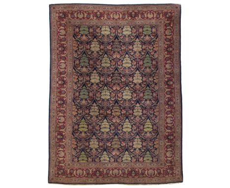 Kashan Dabir carpet. Persia. Early 20th century. Excellent state of preservation, pile field, damaged in one corner (approx. 
