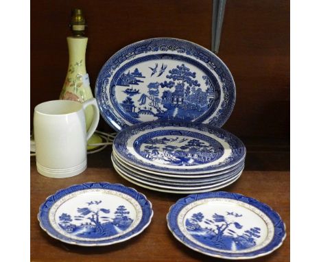 A Carlton Ware table lamp base, a Wedgwood Keith Murray mug and a collection of blue and white Willow pattern plates