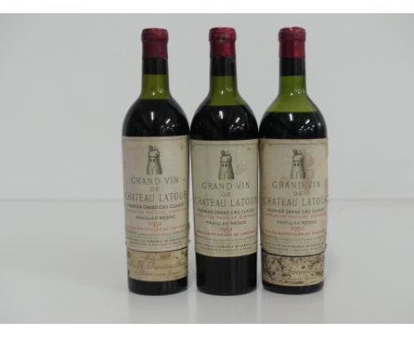 3 bts Ch. Latour 1952 Pauillac, 1er Cru Classé, A &amp; R Barrire Frères, 1 ts, 1 ms/us, 1 lms, slip labels, aged/sl stl, vsl