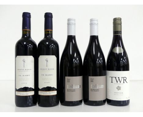 1 bt Craggy Range Te Kahu Gimblett Gravels Vineyard 2004 Hawkes Bay i.n, vsl bs 1 bt Craggy Range Te Kahu Gimblett Gravels Vi