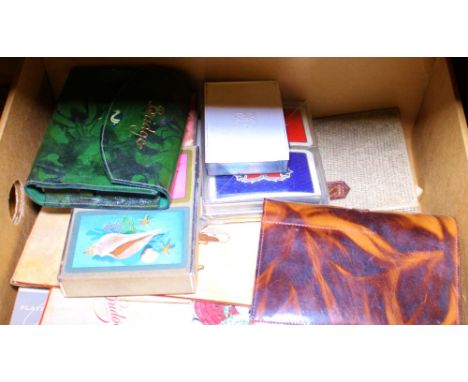 VINTAGE PLAYING CARDS. Box of vintage playing cards