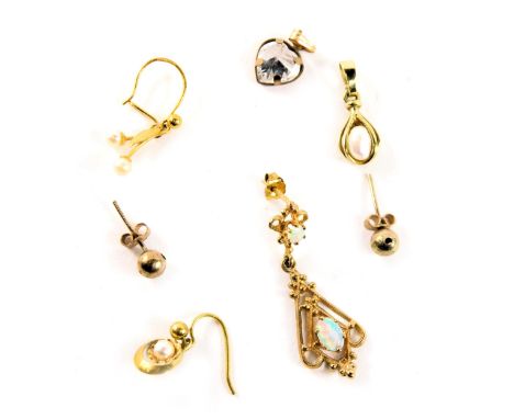 A group of 9ct gold and other earrings and pendants, comprising a 9ct gold opal set drop earring, two cultured pearl set yell