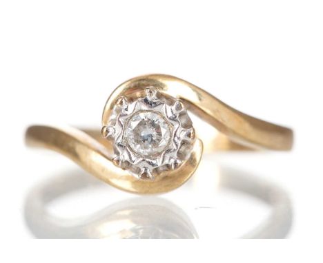 A GOLD RING - FOR FURTHER INFO BY AMY the illusion set diamond of approximately 0.10 carats, in nine carat gold, size L 1/23g
