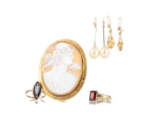 CAMEO BROOCH ALONG WITH TWO PAIRS OF EARRINGS AND TWO RINGS the cameo brooch and ring along with a pair of vintage style earr