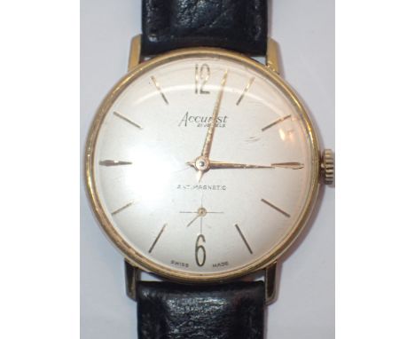 Accurist slimline gents wristwatch  CONDITION REPORT: This item is working at lotting up.