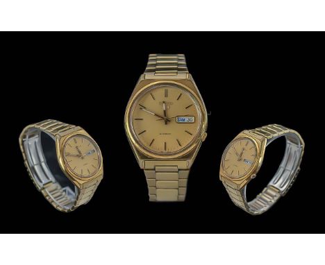 Seiko 5 Gents Gold on Steel Automatic Wrist Watch. c.1970's. Features Champagne Dial, Day / Date Display Window, Seconds Swee