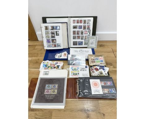 Great Collection of Mixed Stamps, Mostly Un-franked. Includes Silver Jubilee, Various Countries Around the Work, First Day Co