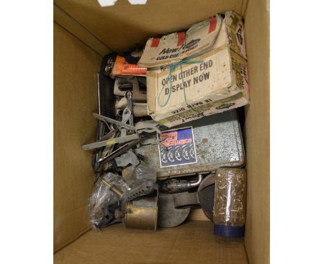 (2 boxes) Various hand tools including a Max Sievert blow lamp
