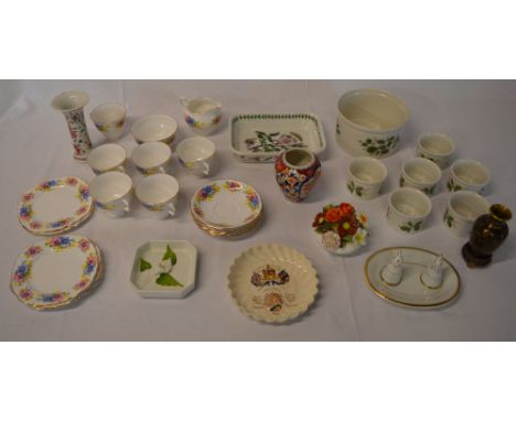 Ceramics including 6 Royal Albert Rose Arbour ramekins, Portmeirion Botanical Garden, small Imari vase etc