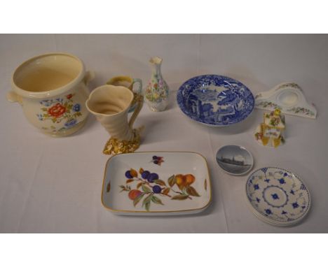 Various ceramics including Clarice Cliff, Masons, Aynsley, Royal Worcester Evesham, Coalport etc