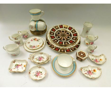 A collection of Royal Crown Derby items to include 2 sandwich plates in 1128 pattern ( 1st quality ) 2 dinner plates 1128 pat