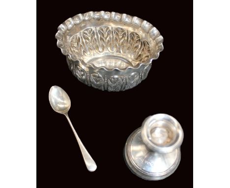 A Victorian silver sugar bowl, of oval shape with fluted edge and stylised embossed design, hallmarked by possibly L&R (rubbe