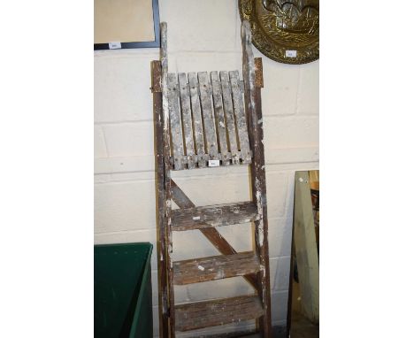 Folding wooden step ladder