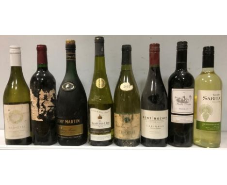 Mixed wines. Remy Martin cognac, 1 litre; Le Chevallier de Sterimberg, 2 bottles, and other red and white drinking wines (17)