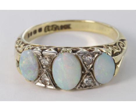 18ct Gold Opal and Diamond Ring size L weight 5.5g