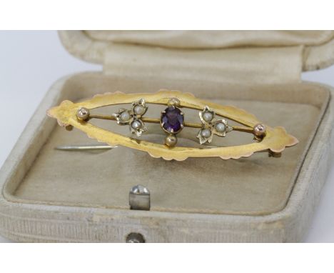 9ct Gold Amethyst and Seed Pearl Bar Brooch weight 2.3g