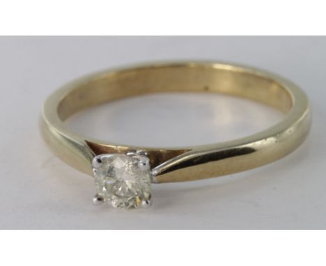 9ct Gold Solitaire Diamond Ring approx 0.25ct weight size N weight 2.6g