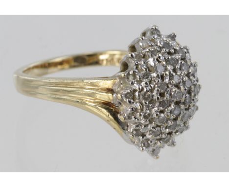 9ct gold diamond cluster ring, total approx 0.5ct, size P, 4.6g