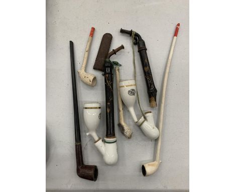 AN ASSORTMENT OF PIPES TO INCLUDE WOODEN AND CERAMIC 