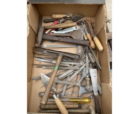 A LARGE ASSORTMENT OF VINTAGE HAND TOOLS TO INCLUDE FILES, SPANNERS AND HAMMERS ETC 