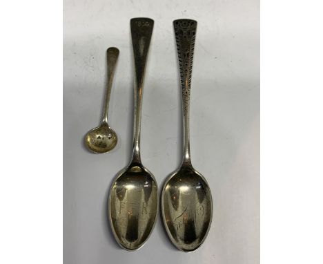 TWO HALLMARKED SHEFFIELD TEASPOONS AND A BIRMINGHAM MUSTARD SPOON GROSS WEIGHT 33 GRAMS 