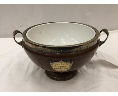 AN OAK TROPHY BOWL WITH SILVER PLATE RIM, BASE TRIM AND SHIELD 1903 WITH CARLTONWARE WHITE CERAMIC LINER 