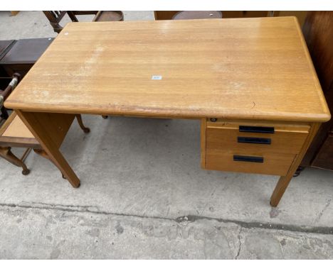 AN ABBESS (H808) SINGLE PEDESTAL OFFICE DESK, 48 X 26" 