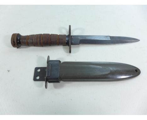 A U.S.A. M8 A.1. BAYONET, 16CM BLADE, WITH SCABBARD 