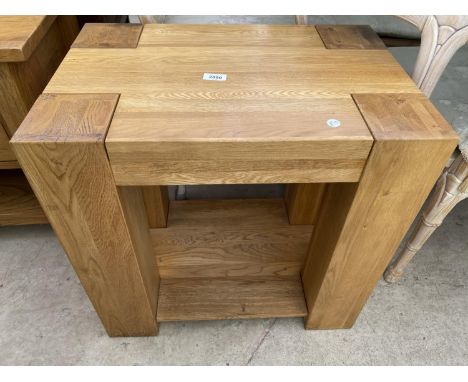 A BESP-OAK STYLE LAMP TABLE, 24 X 16" 