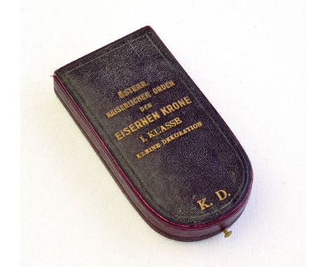Astuccio di conferimento per Kleindekoration di I Classe con decorazione di guerra cuoio, coperchio con incisione in oro „ÖST