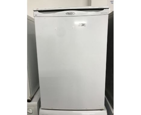 HOTPOINT ICED DIAMOND WHITE UNDER BENCH FRIDGE