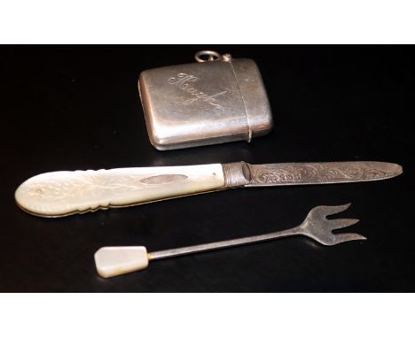 Small Mixed Silver Lot Comprising A Mother Of Pearl Handled Fruit Knife, Fully Hallmarked For Sheffield 1897 e, Makers Mark F