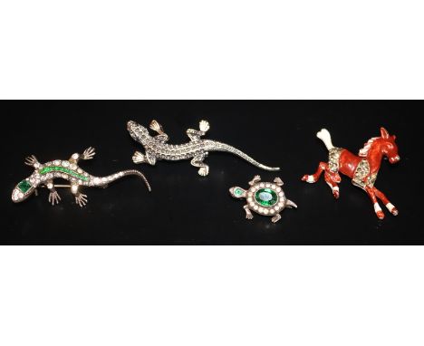 4 Vintage Brooches Comprising A Silver Green And Clear Stone Set Lizard, A Marcasite Lizard, A Silver Stone Set Turtle And A 