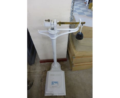 A set of cast iron shop scales