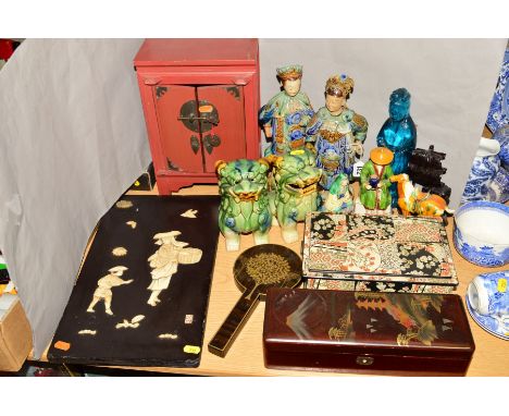 A GROUP OF ORIENTAL ITEMS ETC, to include lacquered box, lacquered hand minor, a panel with figures 39.5cm x 24cm, a pair of 