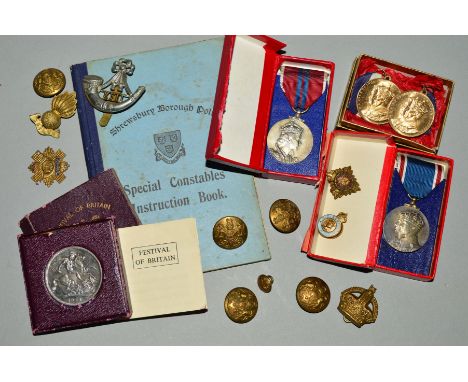 TWO BOXED CORONATION MEDALS 1937 QUEEN ELIZABETH/GEORGE VI AND 1953 QEII, boxed Festival of Britain medallion, two x gold col