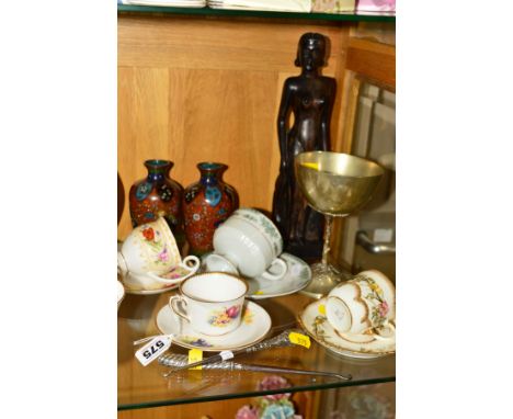 A GROUP OF TEAWARES, MISCELLANEOUS etc, to include Royal Worcester 'Worcester Fruit' coffee cup and saucer and 'Cabinet Flowe