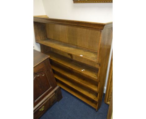 AN OAK WATERFALL FIVE TIER WALL SHELF/BOOKCASE, width 129cm x depth 37cm x height 132cm