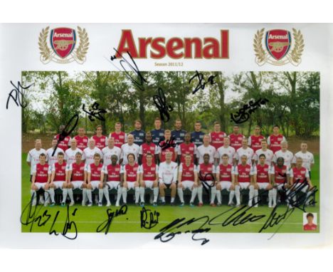 14 Signed 12x8 inch Colour Arsenal FC Photo From 2011/12 Season. Signatures include Theo Walcott, Kieran Gibbs, Bacary Sagna,