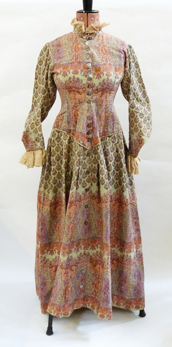 woollen gown